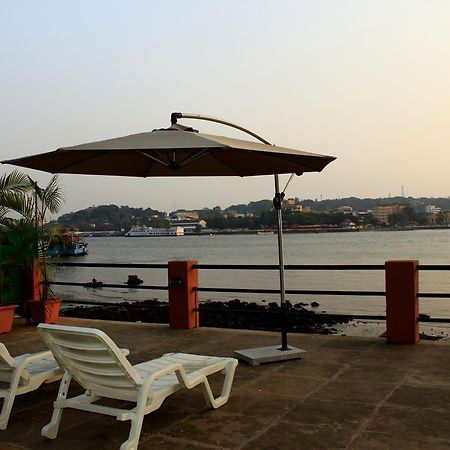 Cabo Cabana Hotel Panaji Exterior foto
